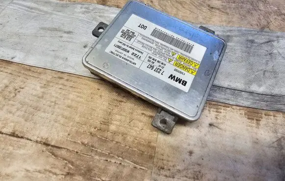 BMW 7 F01 F02 F03 F04 Headlight ballast module Xenon 7237647 W003T20071