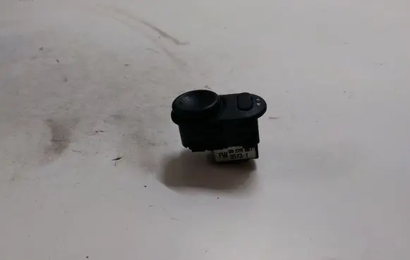 Opel Zafira A Wing mirror switch 09226861