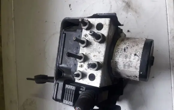 Opel Insignia A ABS Pump 910677LZXV