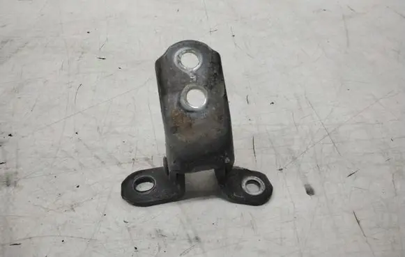 Toyota RAV 4 (XA20) Front door upper hinge