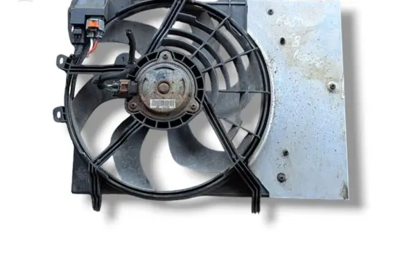 Citroen C3 Picasso Electric radiator cooling fan 9682895680