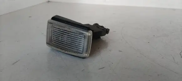 Honda CR-V Front fender indicator light ST07614.31