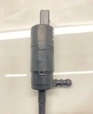 BMW X6 E71 Headlight washer pump 837743003 13264010 001004