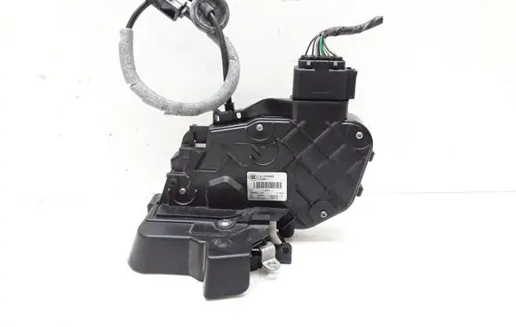 Volvo V70 Rear door lock 31253668