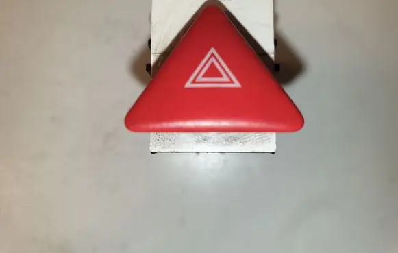 Volkswagen PASSAT B6 Hazard light switch 3C0953509