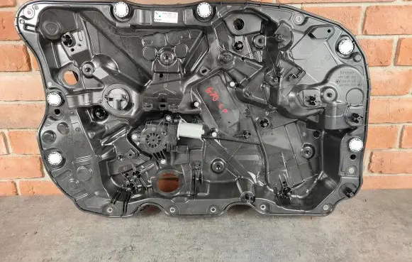 BMW 7 G70 Front door window regulator with motor 9451887 E24917103
