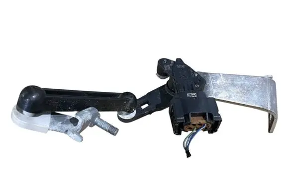 BMW X5 G05 Headlight/headlamp level sensor 6895467 37146895467