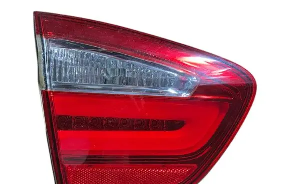 KIA Rio Tailgate rear/tail lights 924031W2