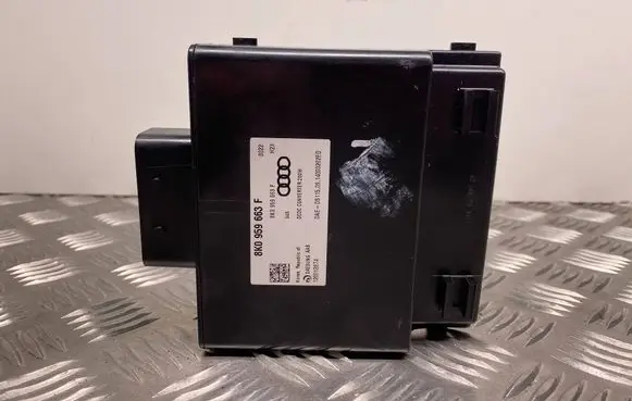 Audi A6 S6 C7 4G Voltage converter inverter 8K0959663F
