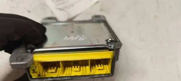 Toyota Avensis T250 Airbag control unit/module 8917005120 208623102