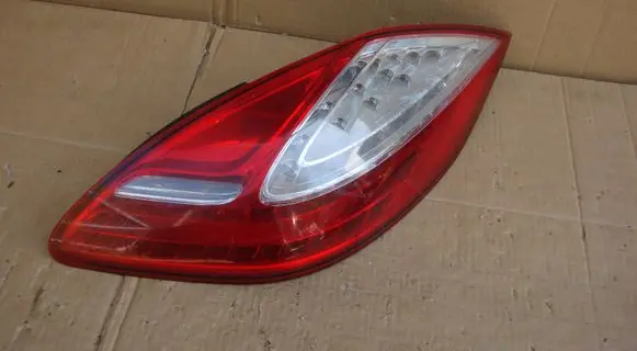 Rear/tail lights