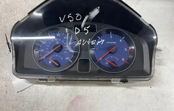 Volvo V50 Speedometer (instrument cluster) 0159718 30695998 69199780T