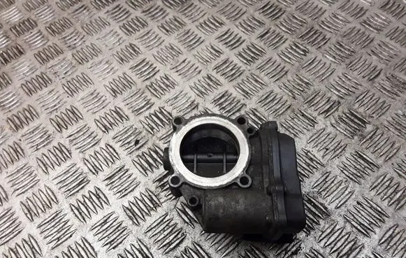 Volkswagen PASSAT B6 Throttle valve 06F133062G A2C53044094