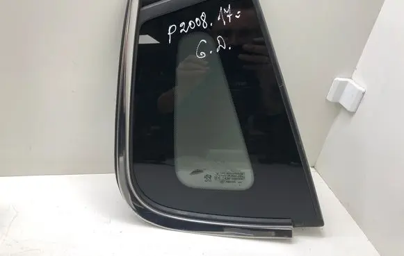 Peugeot 2008 I Rear side window DOT24M101AS3