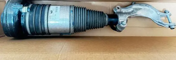 Audi Q7 4M Air suspension front shock absorber 4M0616039AE