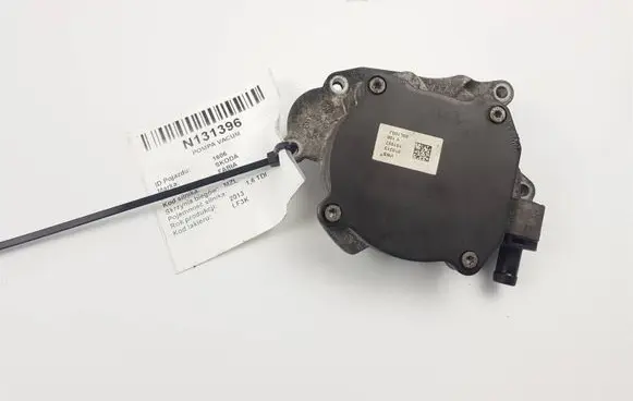 Skoda Fabia Mk3 (NJ) Vacuum pump 03L145207