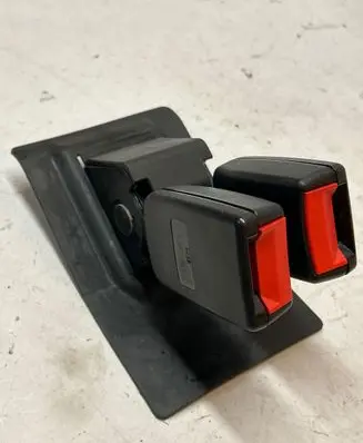 Mini Cooper Hatch Hardtop Rear seatbelt buckle 5321261