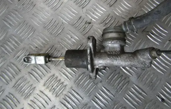 Nissan Almera Clutch master cylinder