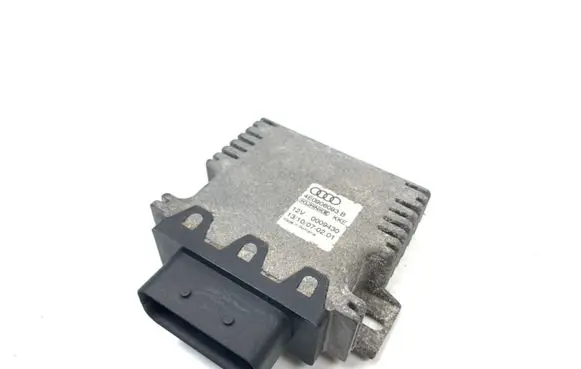 Audi A8 S8 D3 4E Fuel injection pump control unit/module 4E0906093B