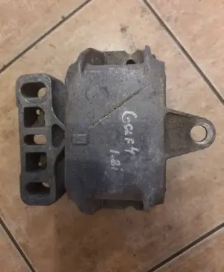 Volkswagen Golf V Engine mount bracket 1J0199555