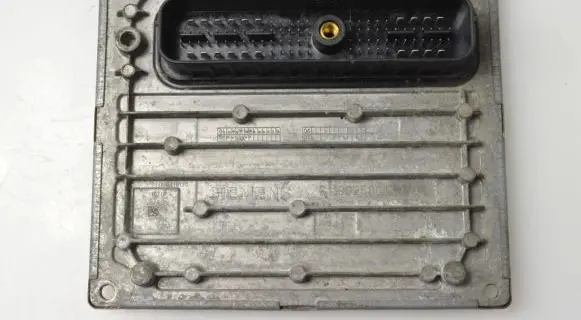 Ford Focus Engine control unit/module 4M5112A650HF
