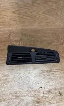 Volvo V70 Dash center air vent grill 3409374