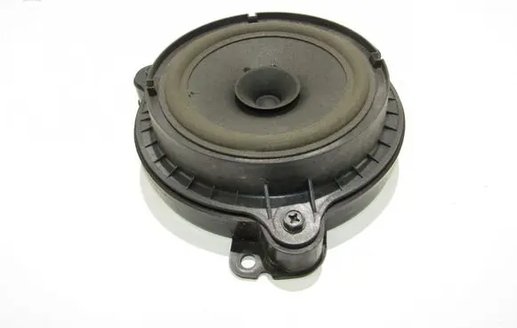 Nissan Navara D40 Front door speaker