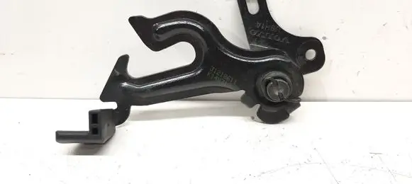 Engine bonnet (hood) release handle