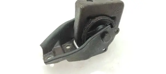 Smart ForTwo I Engine mount bracket