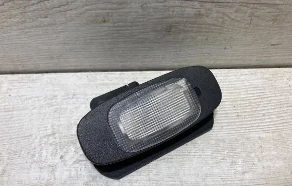 Mercedes-Benz CLS C218 X218 Glove box light A2079140000