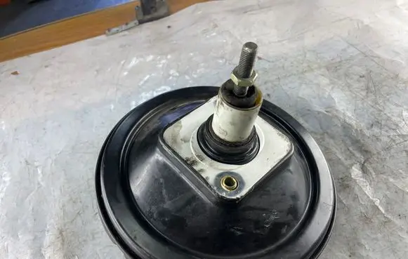 Audi A6 S6 C5 4B Brake booster 8D0612105 8D0612105F