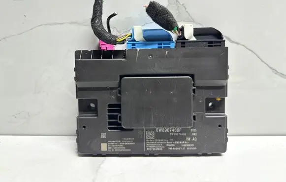 Audi S5 F5 Gateway control module 8W8907468E