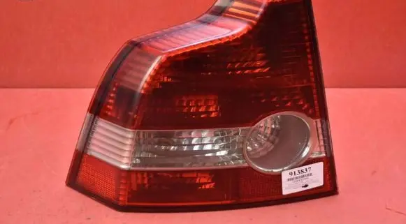 Volvo S40 Rear/tail lights 30698912