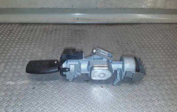 Ford S-MAX Ignition lock 3M513F880AD