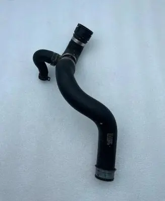 Mercedes-Benz GLE (W166 - C292) Engine coolant pipe/hose A1665008675