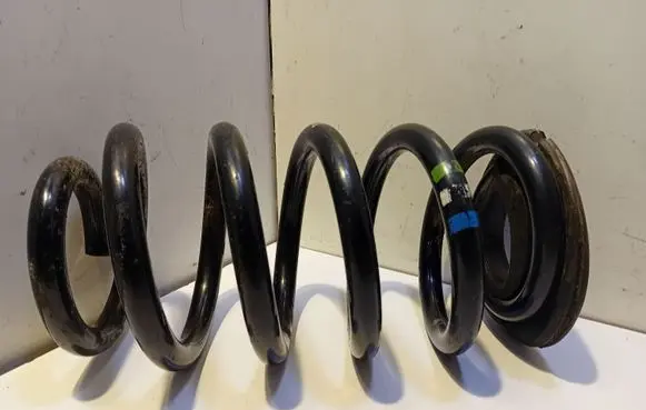 Audi A4 S4 B5 8D Rear coil spring