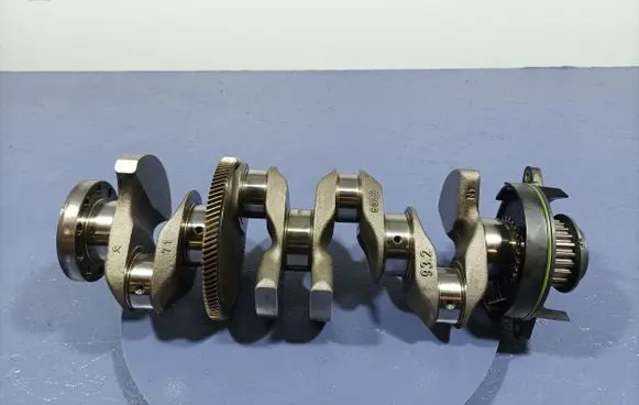Volvo S90, V90 Crankshaft 31401873