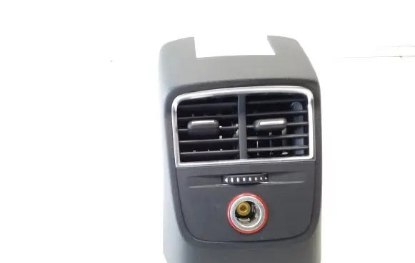 Rear air vent grill