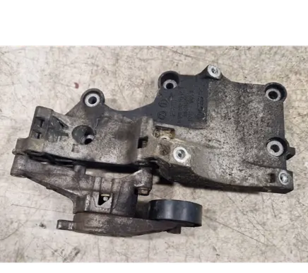 Volkswagen Golf IV Engine mounting bracket R038903143 32062