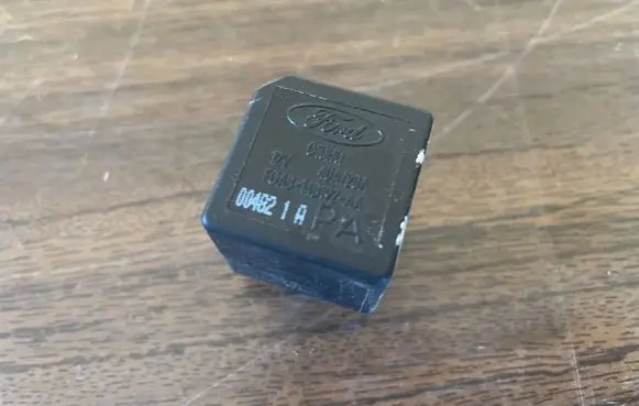 Ford Mondeo Mk III Other relay F0AB14B192AA