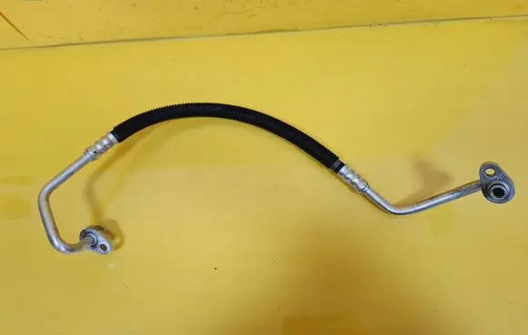 Chrysler Voyager Air conditioning (A/C) pipe/hose 