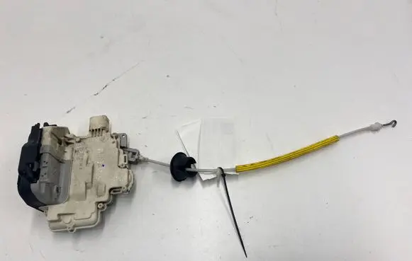 Audi A4 S4 B7 8E 8H Rear door lock 8E0839015AA