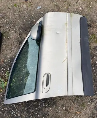 Volvo XC70 Front door