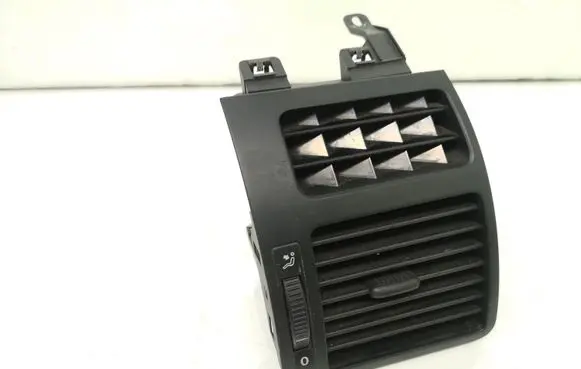 Volkswagen Touran I Dashboard side air vent grill/cover trim 1T0819704B