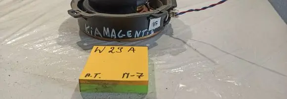 KIA Magentis Front door speaker 