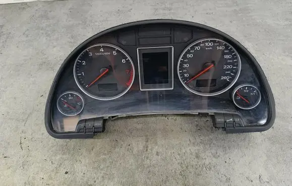 Audi A4 S4 B6 8E 8H Speedometer (instrument cluster) 8E0920900L