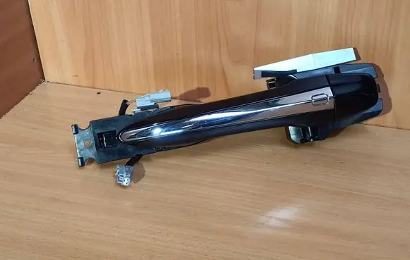 Infiniti Q50 Rear door exterior handle