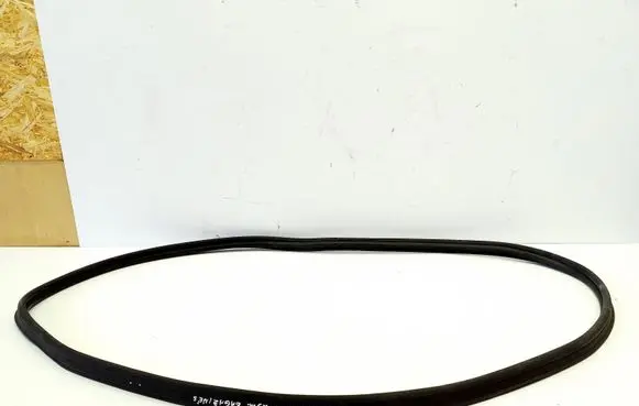 Trunk rubber seal (body)