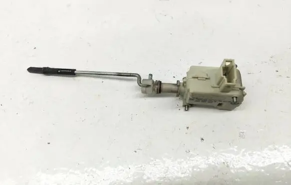 Volkswagen Golf IV Central locking motor 1J6810773A 3B0959782 754604