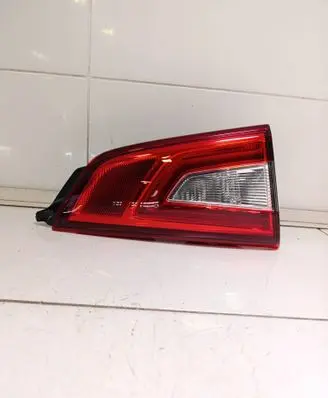 Nissan Qashqai Tailgate rear/tail lights 265554EA5A 265554EA5B